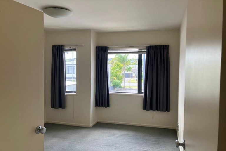 Photo of property in 55/2 Armoy Drive, East Tamaki, Auckland, 2016