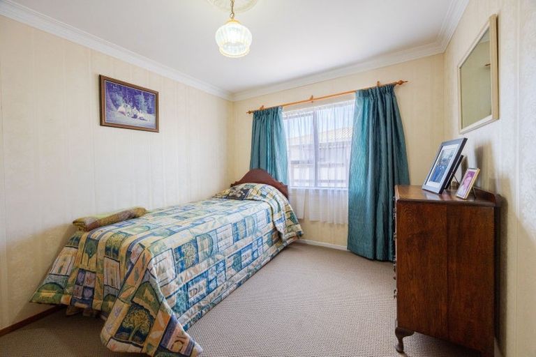 Photo of property in 15a Holyrood Terrace, Waipukurau, 4200