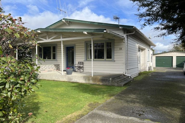 Photo of property in 10 Marne Street, Hokowhitu, Palmerston North, 4410