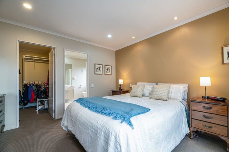 Photo of property in 30 Espalier Drive, Henderson, Auckland, 0612