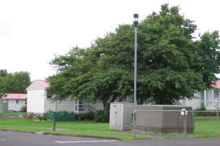 Photo of property in 6/120 Donovan Street, Blockhouse Bay, Auckland, 0600
