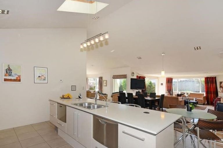 Photo of property in 6 Pempsey Street, Silverstream, Upper Hutt, 5019