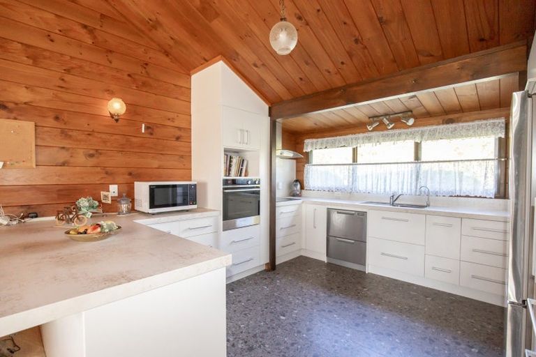 Photo of property in 2 Hale Place, Ngatea, 3503