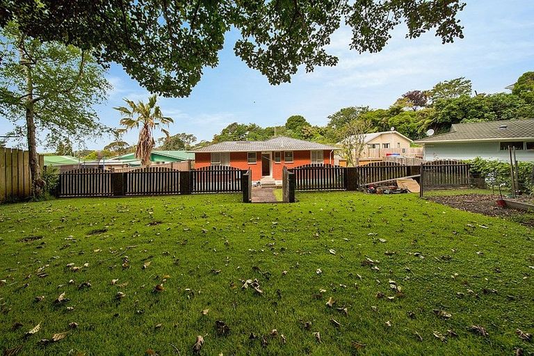 Photo of property in 14a Brixham Place, Merrilands, New Plymouth, 4312