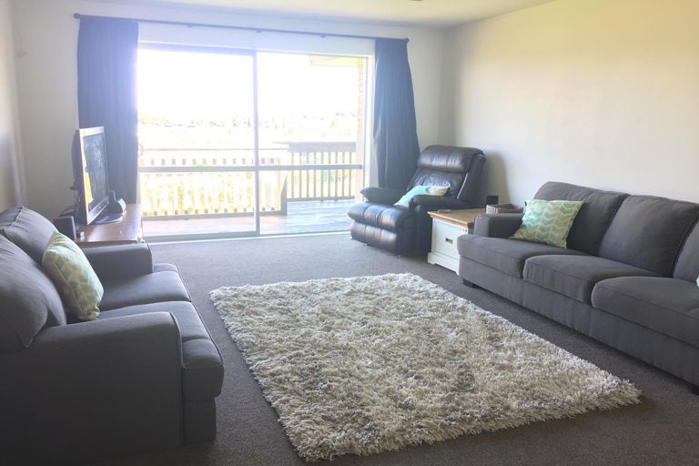 Photo of property in 31 Ina Ville Drive, Pukekohe, 2120