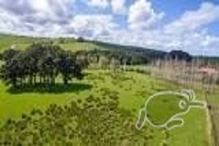 Photo of property in 72 Kaitara Lane, Kaiwaka, 0573