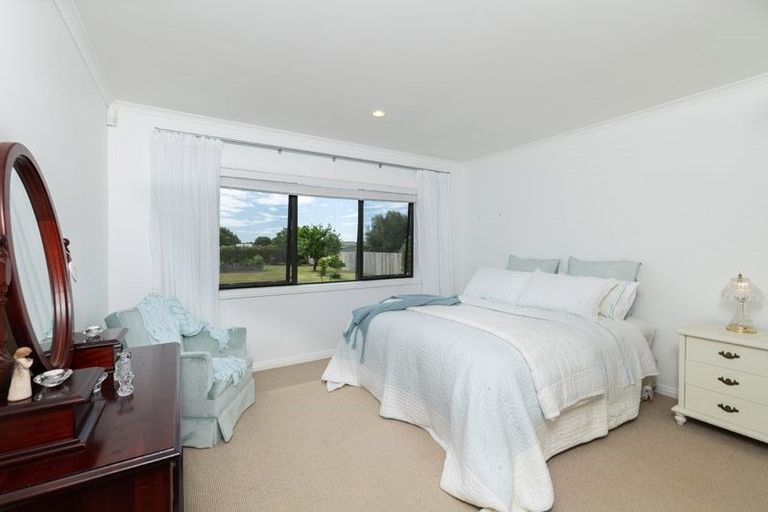 Photo of property in 32 Edkins Road, Kerikeri, 0230