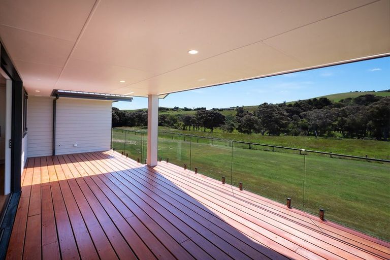 Photo of property in 40 Admiralty Drive, Haruru, 0204