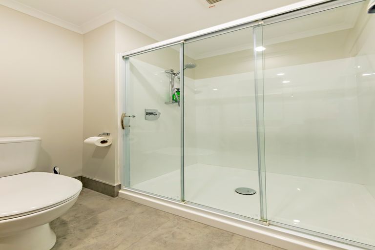 Photo of property in 10 Fernly Rise, Flat Bush, Auckland, 2019