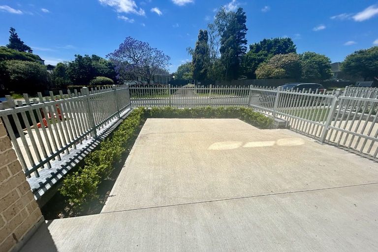 Photo of property in 40b Kervil Avenue, Te Atatu Peninsula, Auckland, 0610