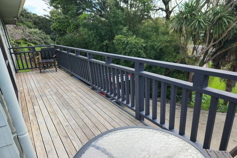 Photo of property in 78 Peach Road, Glenfield, Auckland, 0629