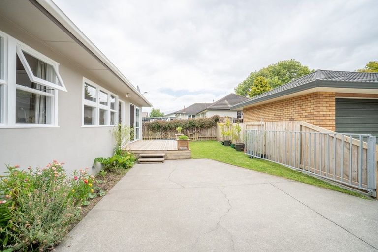 Photo of property in 110a Pahiatua Street, Hokowhitu, Palmerston North, 4410