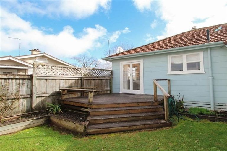 Photo of property in 16 Tranmere Road, Fairfield, Hamilton, 3214