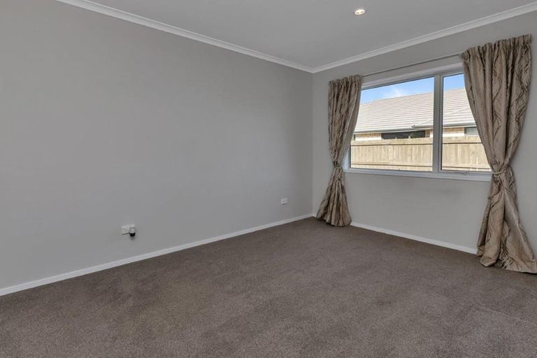 Photo of property in 80 One Tree Point Road, One Tree Point, 0118