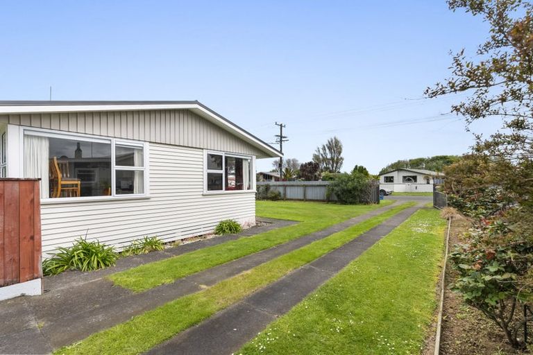 Photo of property in 17 Grey Street, Normanby, Hawera, 4614