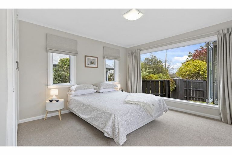 Photo of property in 36 Centaurus Road, Cashmere, Christchurch, 8022