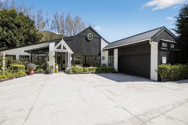 Photo of property in 111a Johnsons Road, Whitemans Valley, Upper Hutt, 5371