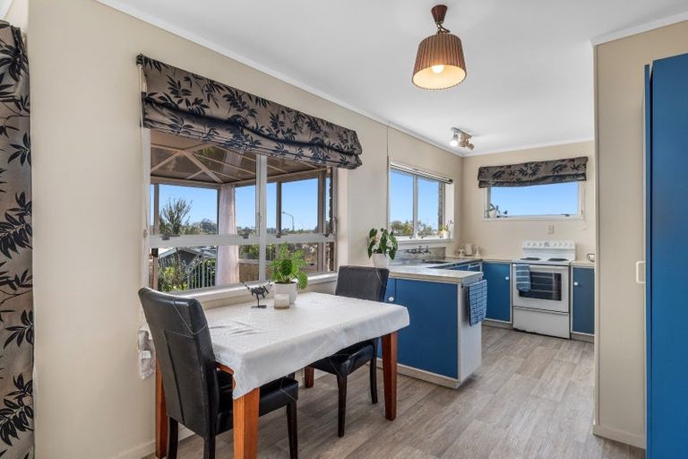 Photo of property in 140 Kingswood Road, Brookfield, Tauranga, 3110