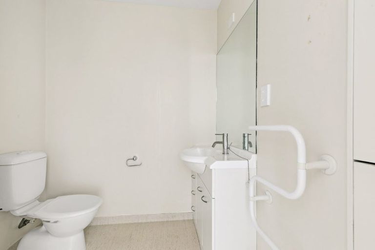 Photo of property in Gilmer Terrace Car Park, 314/9 Gilmer Terrace, Wellington Central, Wellington, 6011