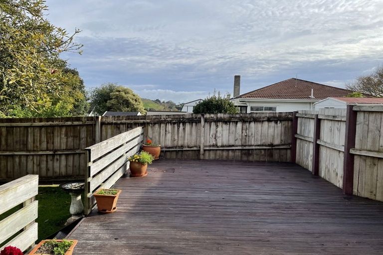 Photo of property in 2/26 Cherry Road, Bucklands Beach, Auckland, 2014