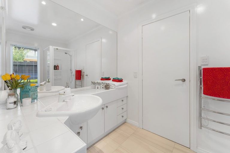 Photo of property in 30a Waiwetu Street, Fendalton, Christchurch, 8052