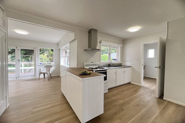 Photo of property in 4 Blenheim Street, Glenfield, Auckland, 0629