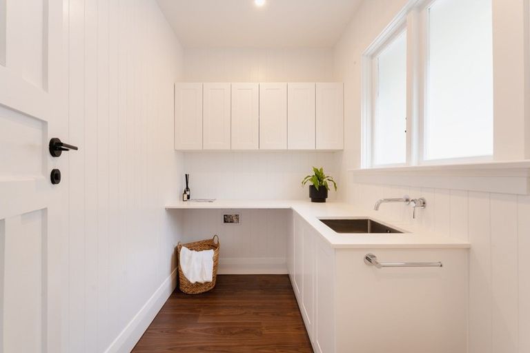 Photo of property in 104 Forbury Road, Saint Clair, Dunedin, 9012