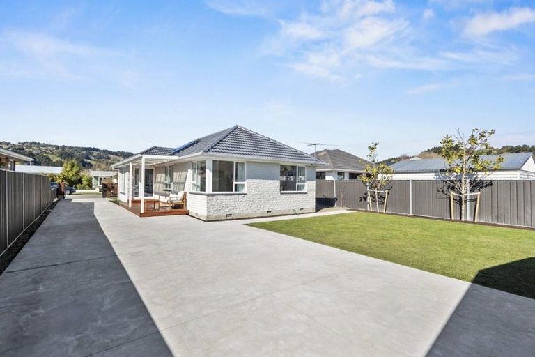 Photo of property in 8 Pahau Place, Cracroft, Christchurch, 8025
