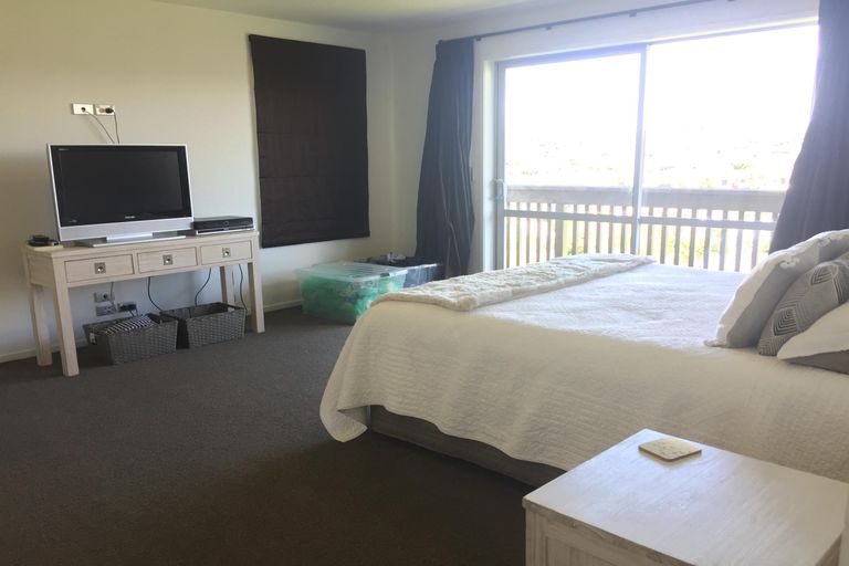 Photo of property in 31 Ina Ville Drive, Pukekohe, 2120