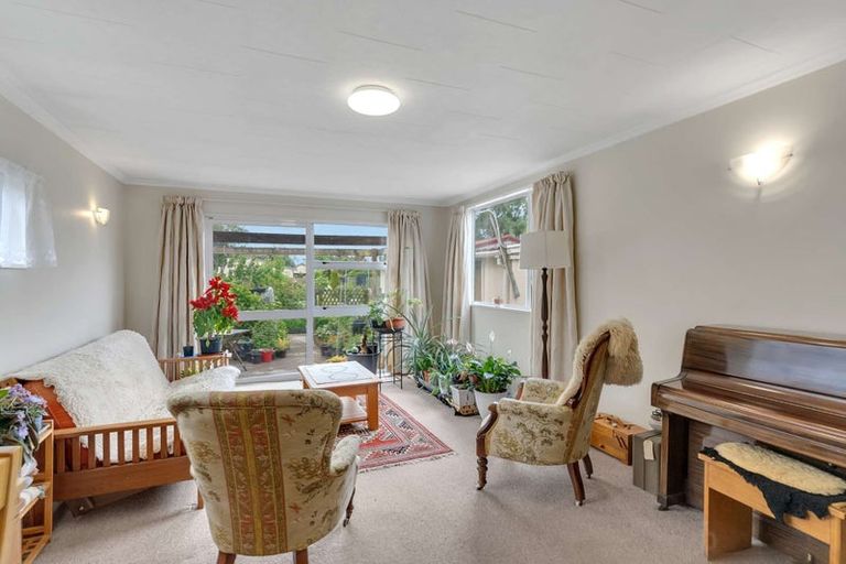 Photo of property in 73 Corson Avenue, Beckenham, Christchurch, 8023