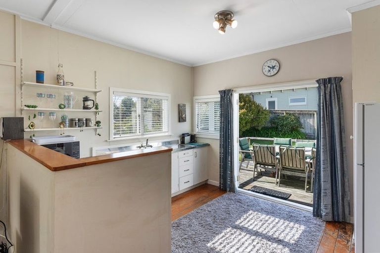 Photo of property in 13 Waimea Road, Waikanae Beach, Waikanae, 5036