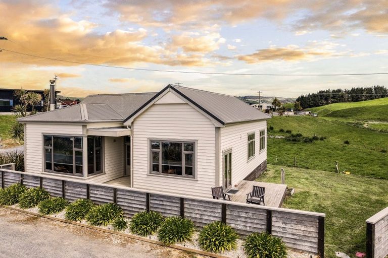 Photo of property in 2 Wood Street, Kaka Point, Balclutha, 9271