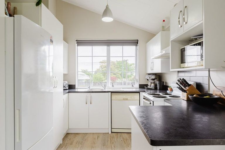 Photo of property in 15 Ranfurly Road, Feilding, 4702