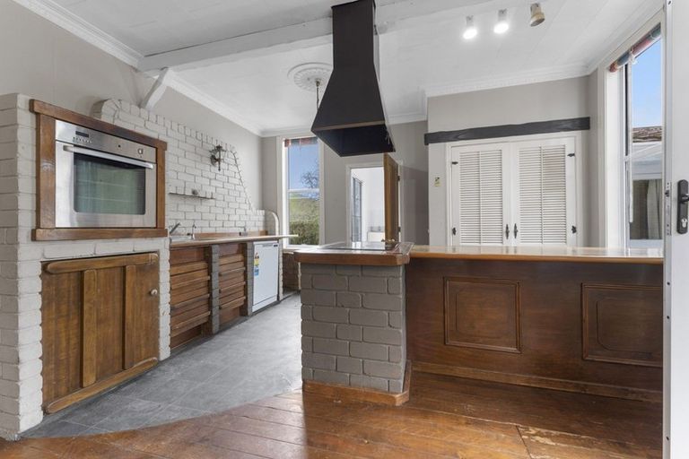 Photo of property in 55 Tarata Road, Inglewood, 4387