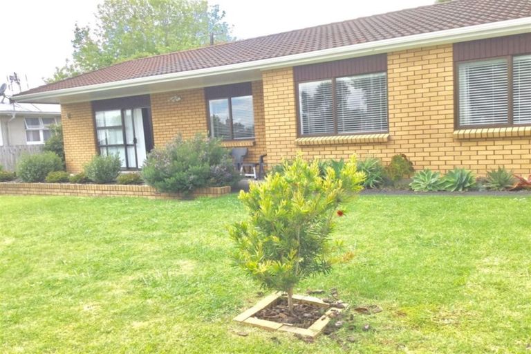 Photo of property in 1/112 Titirangi Road, New Lynn, Auckland, 0600