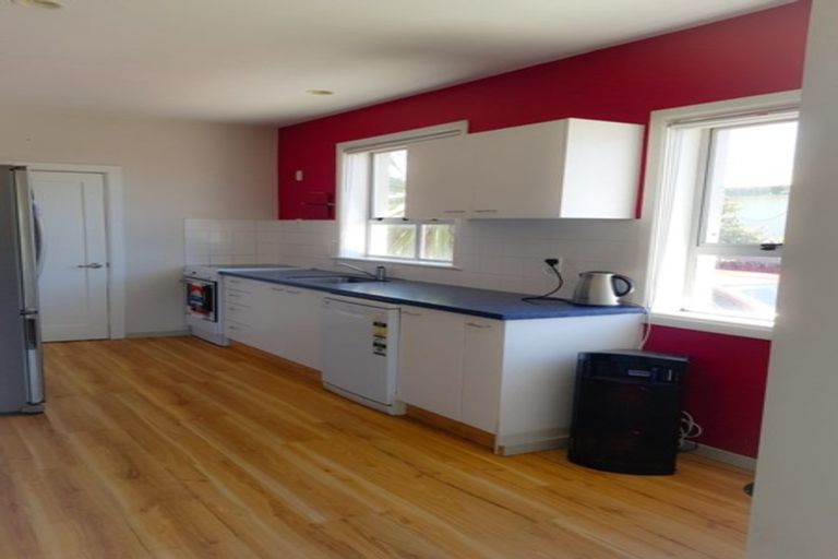 Photo of property in 57 Estuary Road, New Brighton, Christchurch, 8061