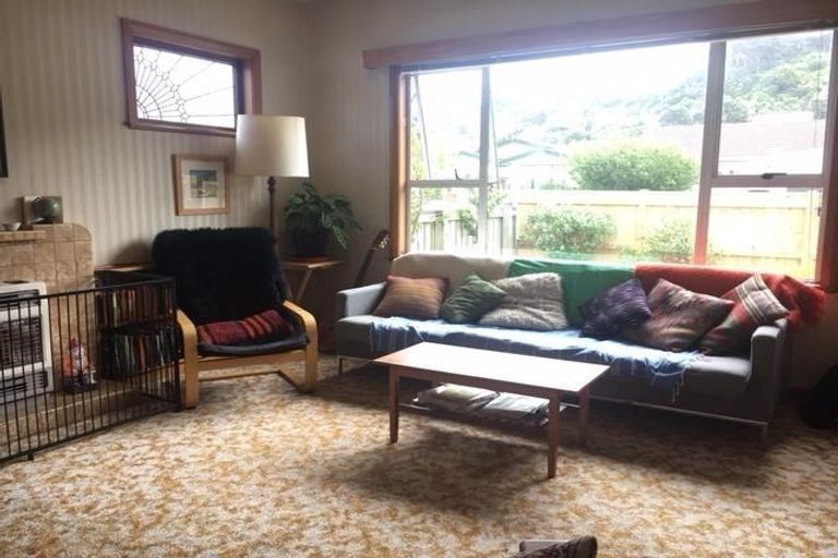 Photo of property in 133 Derwent Street, Island Bay, Wellington, 6023