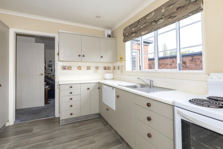 Photo of property in 43c Mckenzie Street, Geraldine, 7930