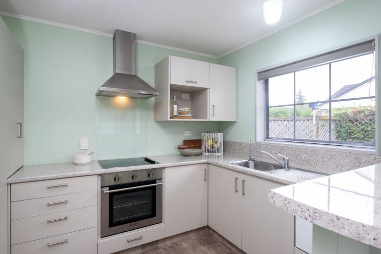 Photo of property in 3/26 Te Aute Road, Havelock North, 4130