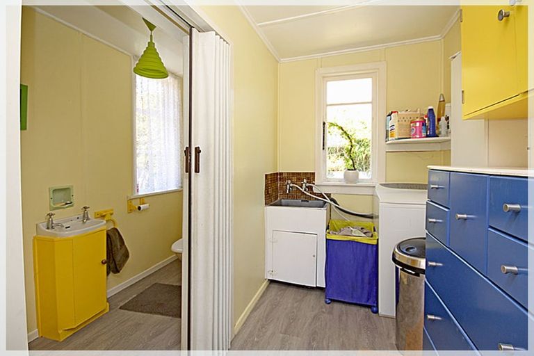 Photo of property in 3 Huia Street, Foxton Beach, Foxton, 4815