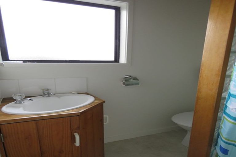 Photo of property in 2/115 Titirangi Road, New Lynn, Auckland, 0600