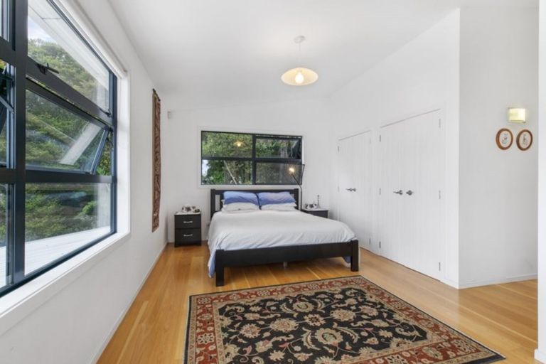 Photo of property in 177 Kawakawa Bay Coast Road, Kawakawa Bay, Papakura, 2585