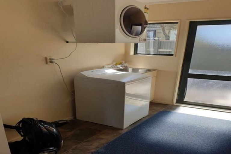 Photo of property in 33 Ruahine Street, Roslyn, Palmerston North, 4414