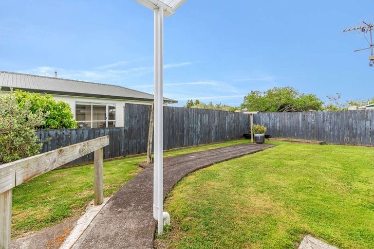 Photo of property in 2a Ranui Street, Ngatea, 3503