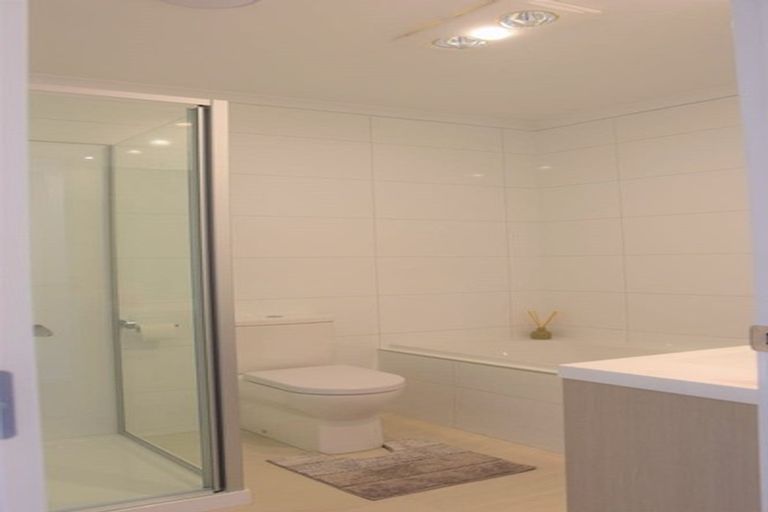 Photo of property in 22b Titoki Street, Te Atatu Peninsula, Auckland, 0610