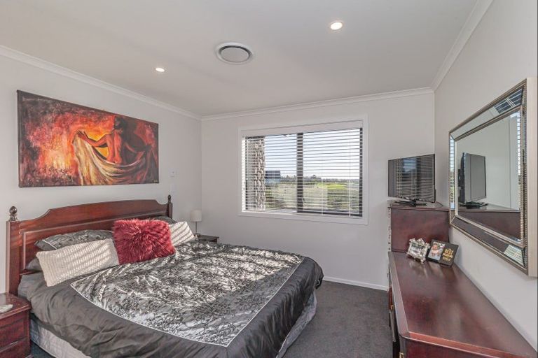 Photo of property in 63 Ohau Gravels Way, Ohau, Levin, 5570