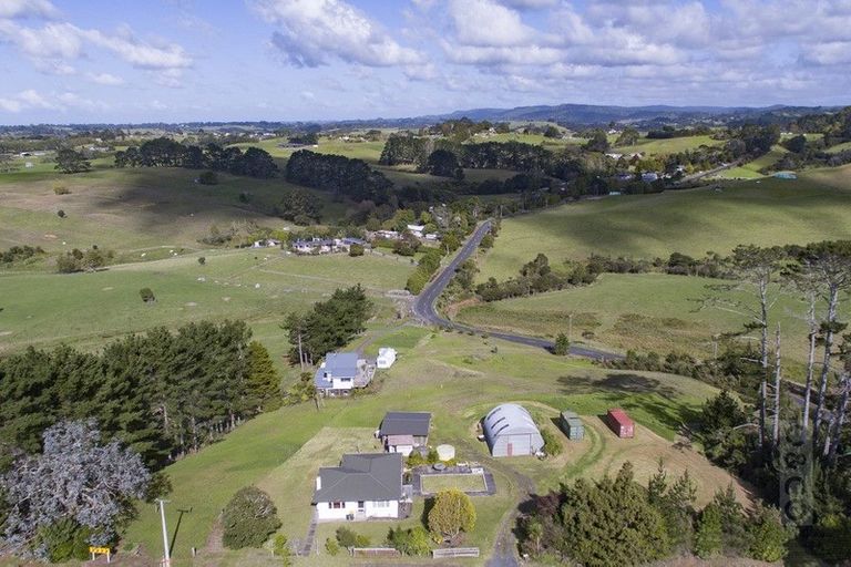 Photo of property in 79 Annandale Road, Kumeu, 0891