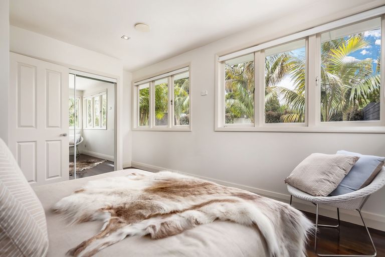 Photo of property in 13 Amberley Avenue, Te Atatu South, Auckland, 0610