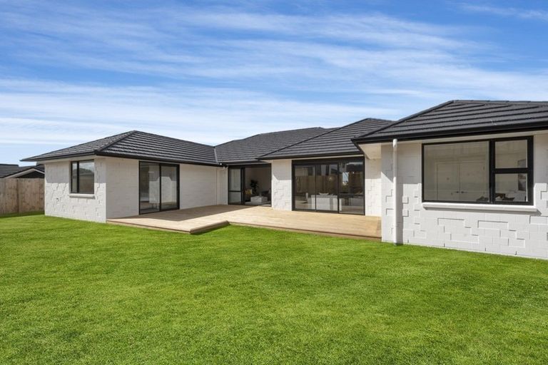 Photo of property in 29 Waireka Road, Rototuna North, Hamilton, 3210