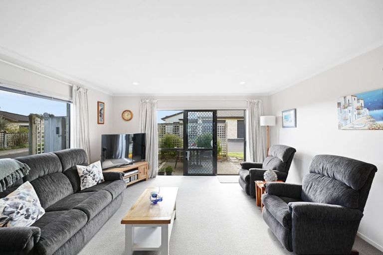 Photo of property in Bramley Gardens, 48/3 Turnbury Court, Rototuna, Hamilton, 3210